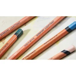 DERWENT | LIGHTFAST Wooden Gift Box — 100 Pencils 10 DERWENT | LIGHTFAST Wooden Gift Box — 100 Pencils -Painting Tool Store DERWENT7CLIGHTFASTWoodenGiftBoxE28094100pencils 4